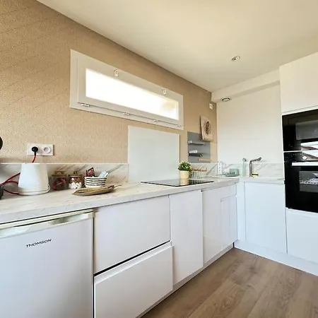 Jolie Maison Tout Equipe Avec Parking Fd - Minerve Apartment *