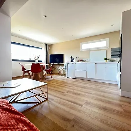 Jolie Maison Tout Equipe Avec Parking Fd - Minerve Clermont-Ferrand